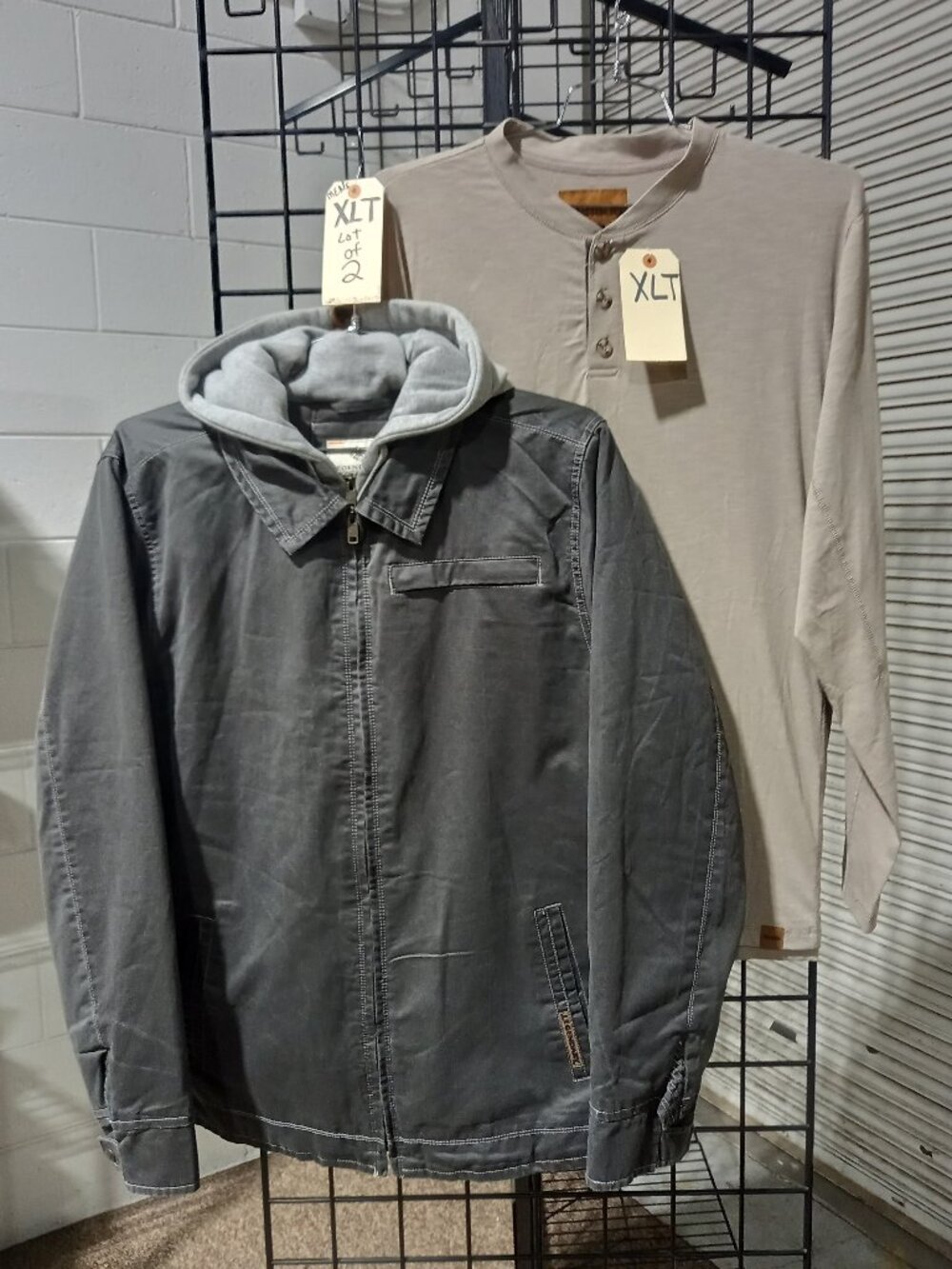 Men's Hooded Quilt-lined Waxed Cotton Coat + Henley | XLT